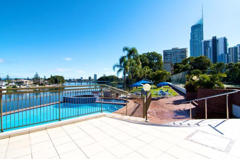 Silverton Apartment Resort Surfers Paradise Голд-Кост Экстерьер фото